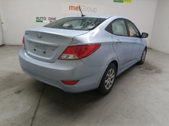 2014 Hyundai Accent GLS 4-Door