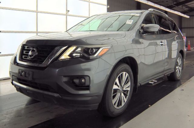 2017 Nissan Pathfinder SL