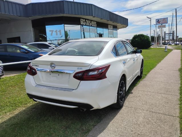 2017 Nissan Altima 2.5 SR