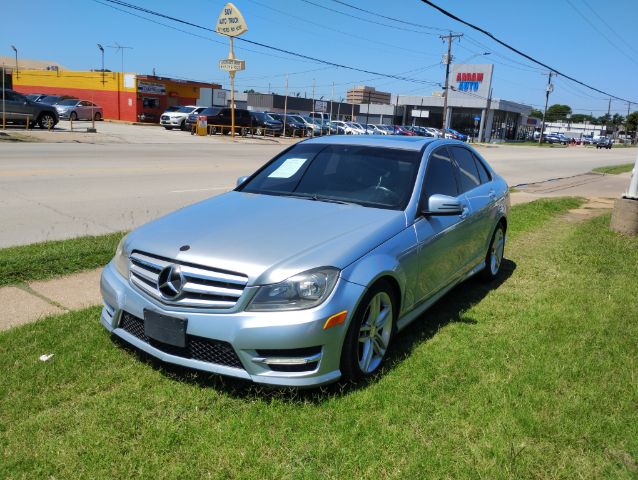 2013 Mercedes-Benz C-Class C300 4MATIC Sport Sedan