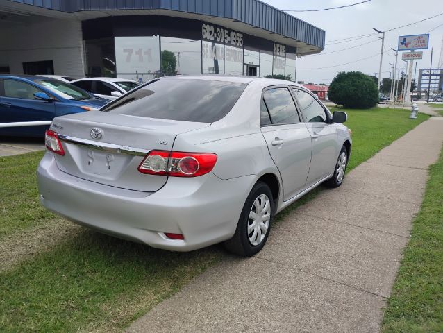2011 Toyota Corolla LE