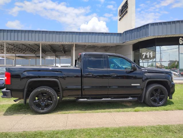 2017 GMC Sierra 1500 SLE Double Cab 4WD