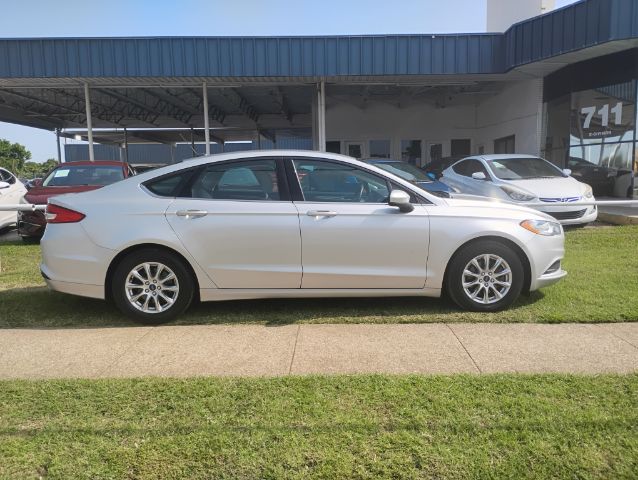 2017 Ford Fusion S