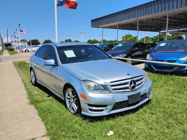 2013 Mercedes-Benz C-Class C300 4MATIC Sport Sedan
