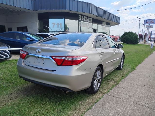 2015 Toyota Camry SE