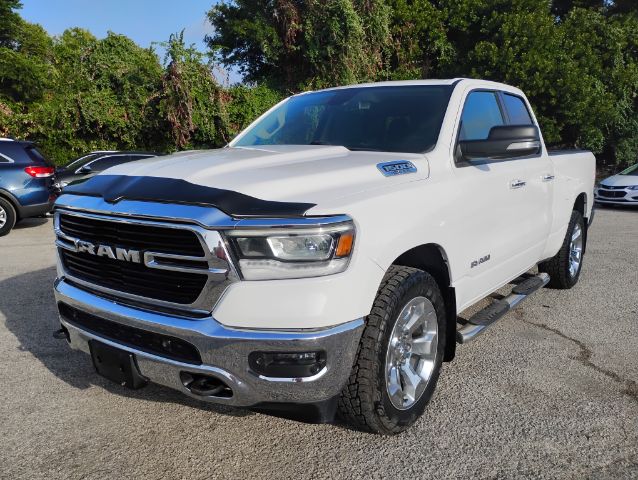 2019 RAM 1500 BIG HORN Crew Cab 4WD