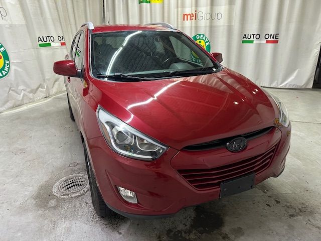 2015 HYUNDAI TUCSON SE