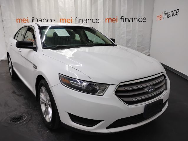 2016 Ford Taurus SE