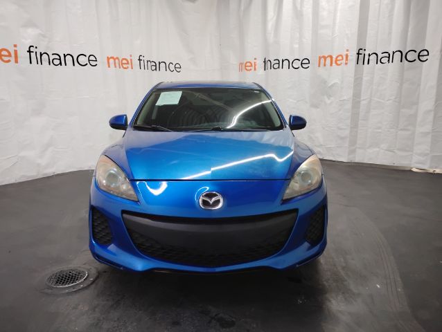 2012 Mazda MAZDA3 i Touring 4-Door
