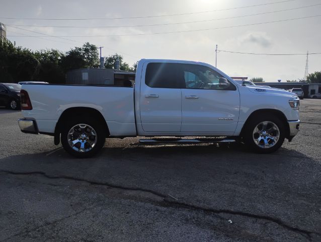 2019 RAM 1500 BIG HORN Crew Cab 4WD