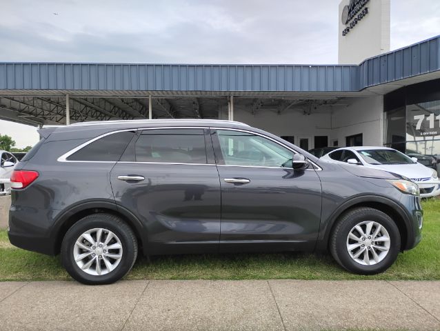 2017 Kia Sorento 2.4L LX