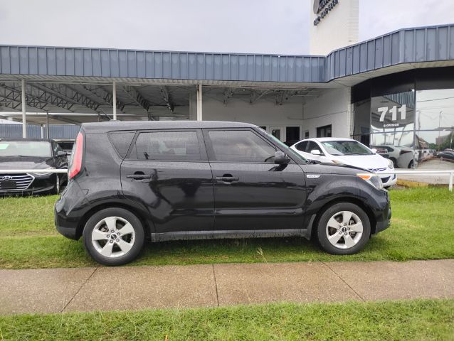 2017 Kia Soul Base 6A