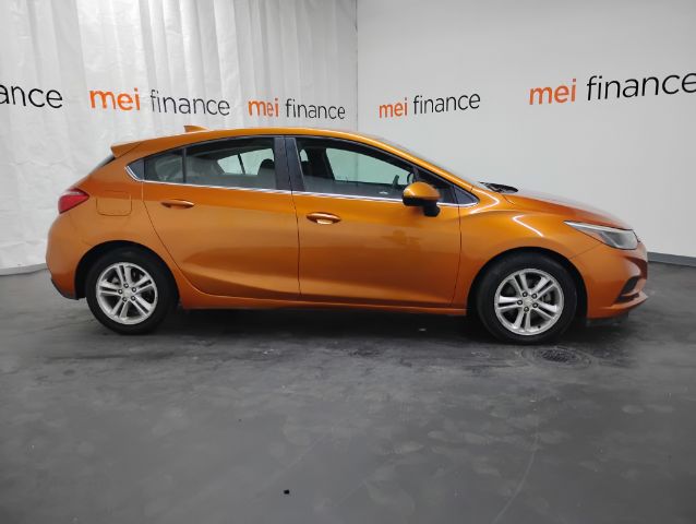 2017 Chevrolet Cruze LT Auto