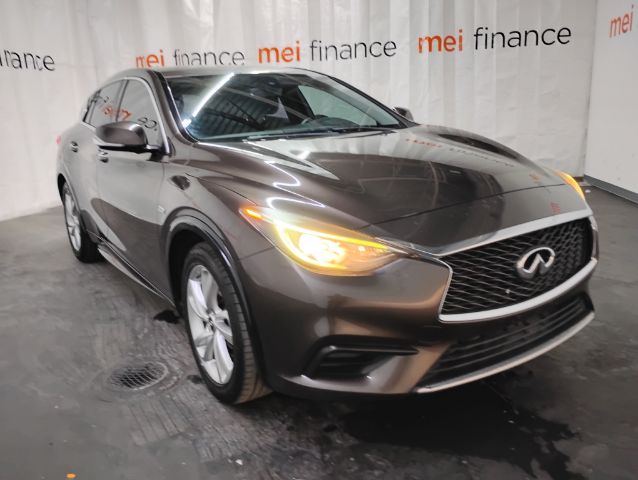 2017 Infiniti QX30 Base