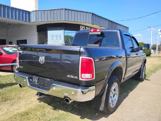 2015 RAM 1500 Laramie Crew Cab SWB