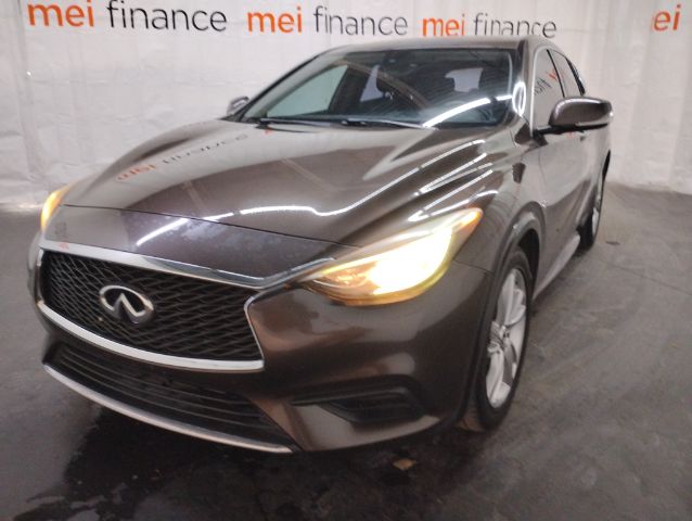 2017 Infiniti QX30 Base