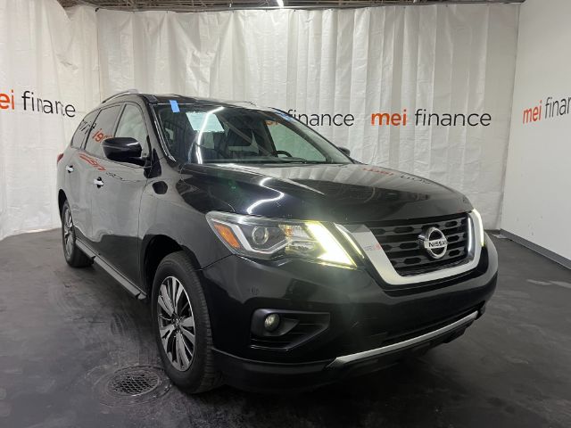 2018 Nissan Pathfinder SV