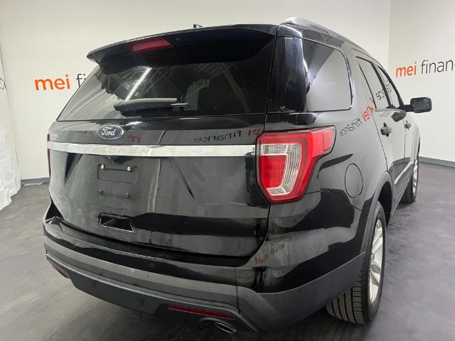 2017 Ford Explorer FWD V6 4D SUV