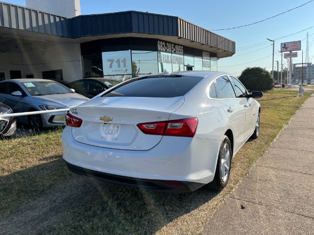 2017 Chevrolet Malibu 1LT