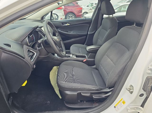 2017 Chevrolet Cruze LT Auto Hatchback