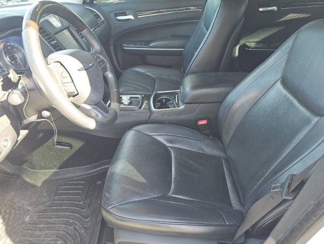 2016 Chrysler 300C 2WD V6 4D SEDAN