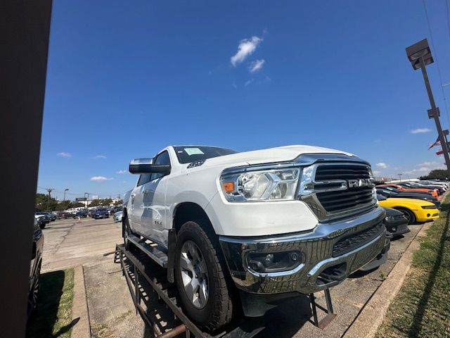 2020 RAM 1500 BIG HORN Crew Cab 4WD