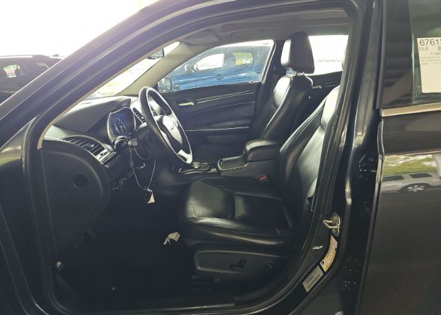 2016 Chrysler 300 Limited