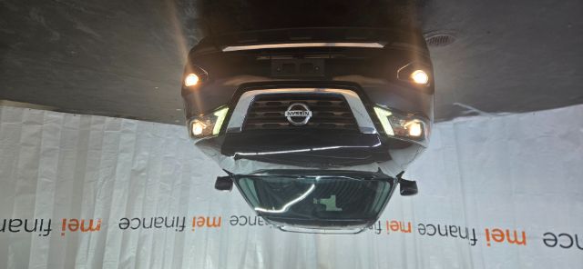 2017 Nissan Pathfinder SL