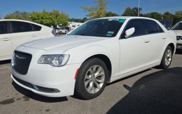 2016 Chrysler 300 Limited
