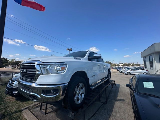 2020 RAM 1500 BIG HORN Crew Cab 4WD