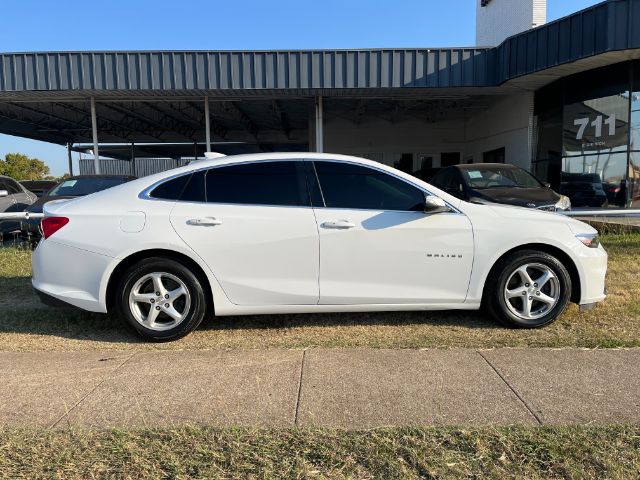 2017 Chevrolet Malibu 1LT
