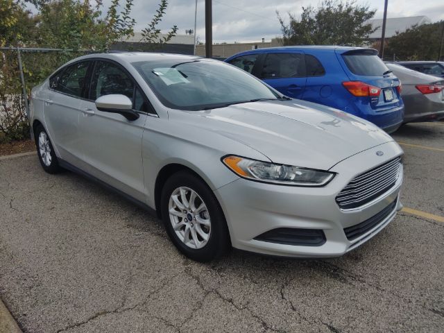 2016 Ford Fusion S