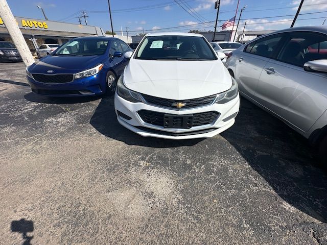 2017 Chevrolet Cruze LT Auto Hatchback