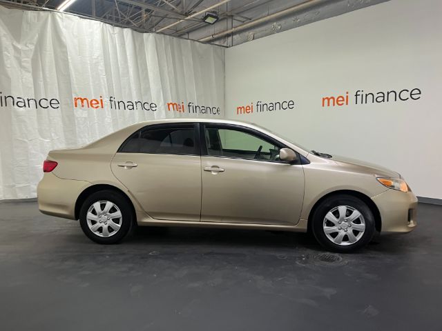 2011 Toyota Corolla LE 4-Speed AT