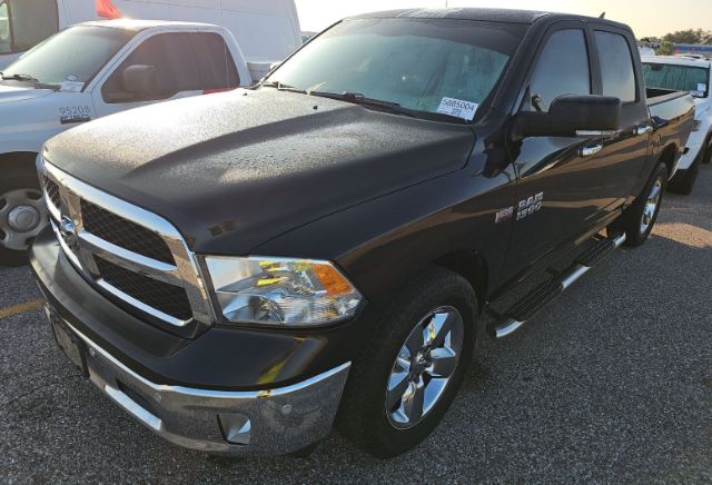 2016 RAM 1500 SLT Crew Cab SWB 2WD