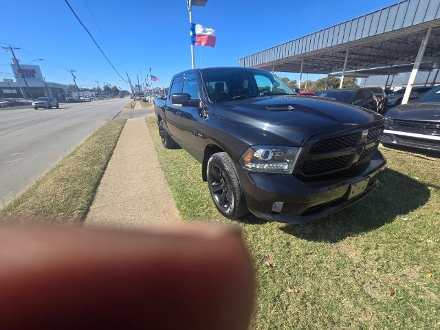 2018 RAM 1500 4WD V8 CREW CAB 5.7L NIGHT