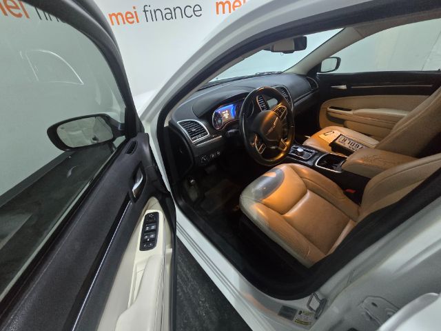 2017 Chrysler 300 Limited RWD