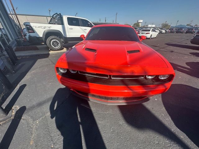 2016 Dodge Challenger SXT Plus