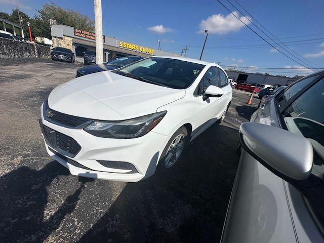 2017 Chevrolet Cruze LT Auto Hatchback