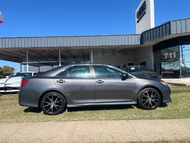 2014 Toyota Camry SE Sport