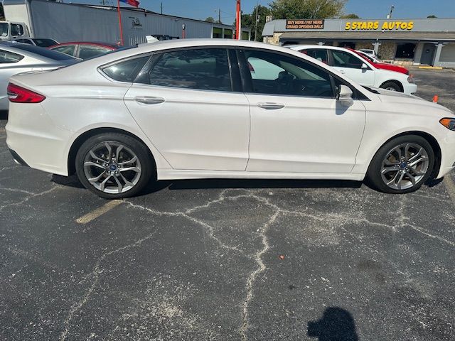 2020 Ford Fusion SEL