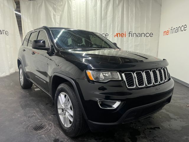 2017 Jeep Grand Cherokee Laredo 4x2