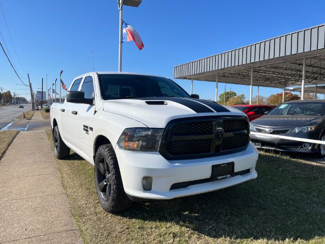 2019 RAM 1500 CLASSIC EXPRESS Quad Cab 4WD