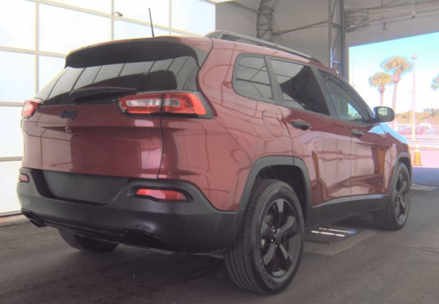 2016 Jeep Cherokee Altitude