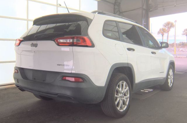 2016 Jeep Cherokee Sport