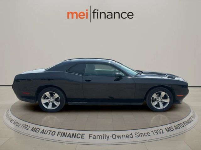 2015 Dodge Challenger SXT