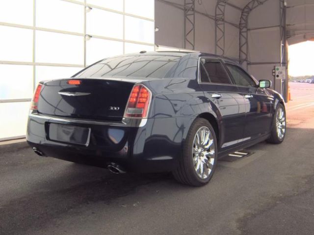 2013 Chrysler 300 Motown