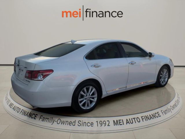 2011 Lexus ES 350 4D SEDAN