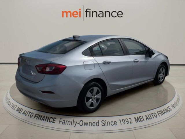 2017 Chevrolet Cruze LS Auto