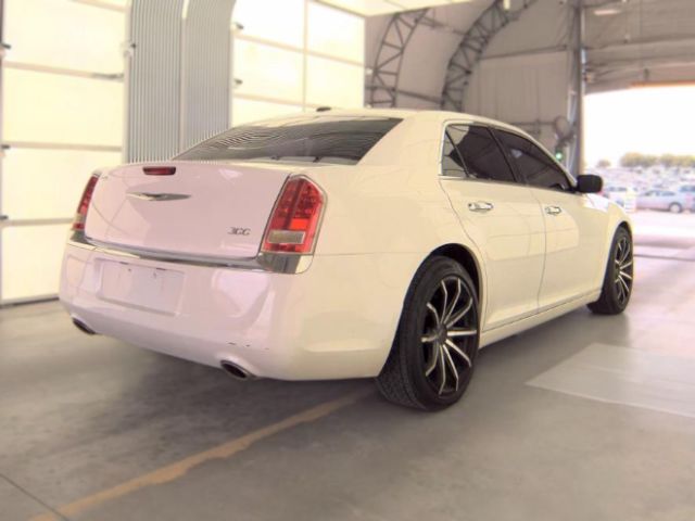 2014 Chrysler 300 Uptown Edition